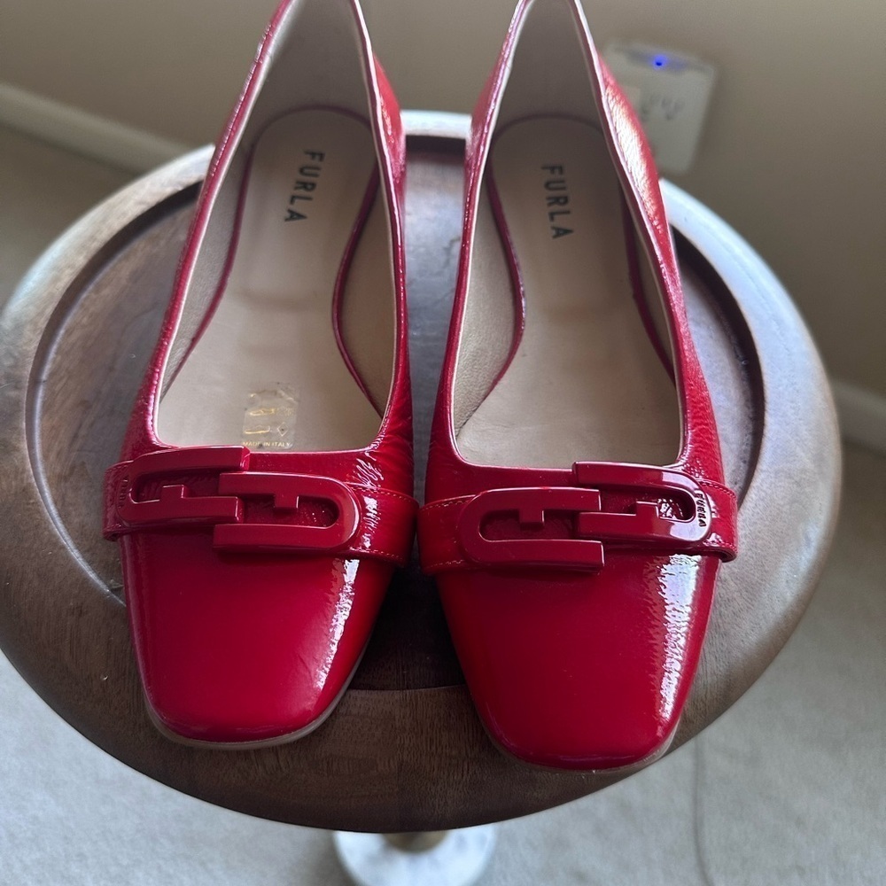 FURLA Red Patent Leather Flat Loafers with FURLA logo embellishment size 8 - Picture 7 of 9